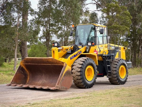 2023 Komatsu WA380-6 Loader/Tool Carrier image