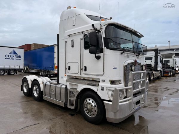 2020 Kenworth K200 Series Sleeper Cab image