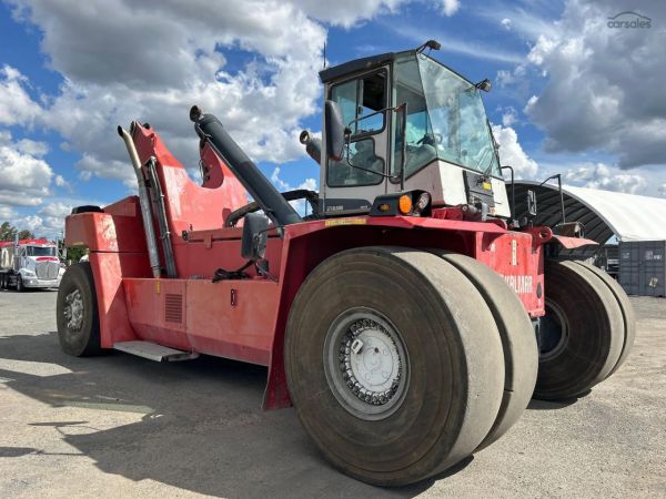 2020 Kalmar DRU450-62S5 image