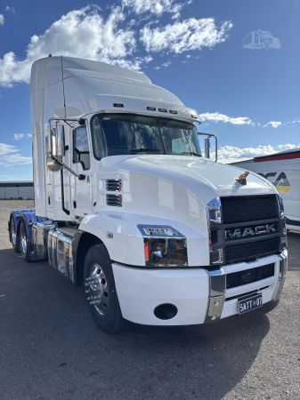 2022 MACK ANTHEM 64T image