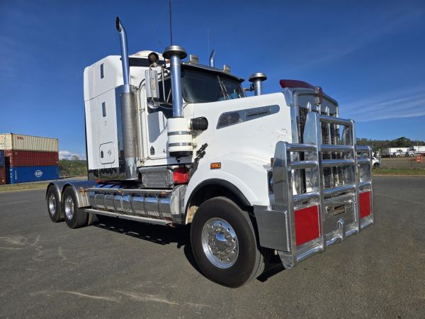 2006 KENWORTH T904 Prime Mover image