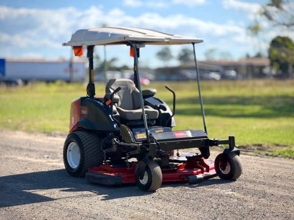 2018 Toro Groundsmaster 7210 Zero Turn image