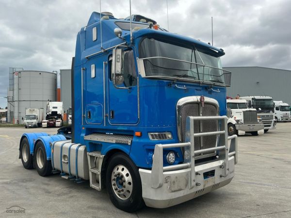 2016 Kenworth K200 Series Sleeper Cab image