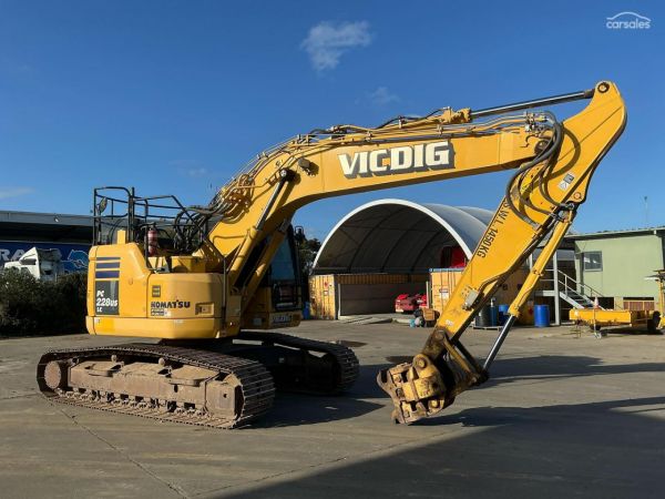 2018 Komatsu PC228USLC-11 Excavator Steel Tracked image
