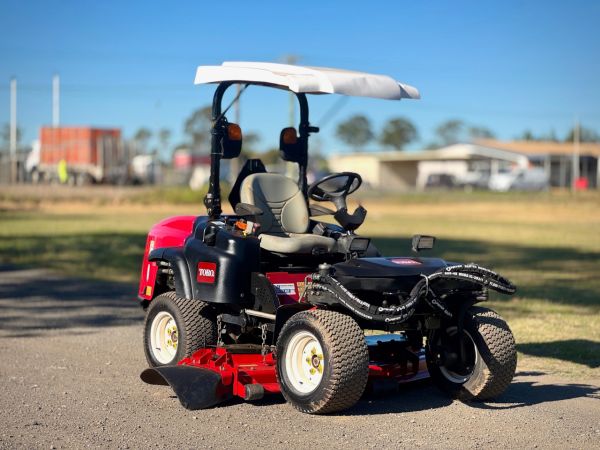 2020 Toro Groundmaster 360 Standard Ride On image