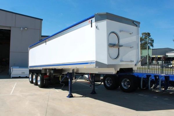 2025 GBB End Tipper Trailers image