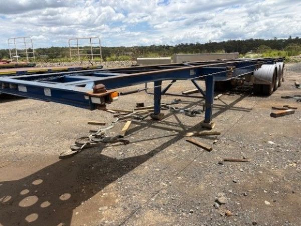 2017 MAXITRANS image