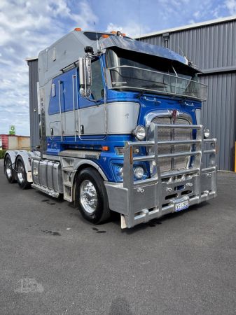 2015 KENWORTH K200 image