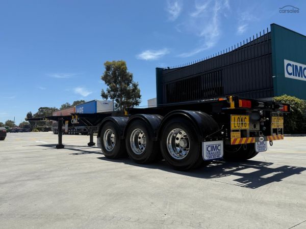 2025 CIMC 40' Standard Skel With 3 Way Twist Locks image