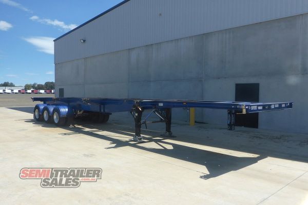 2011 Barker Heavy Duty 40FT Tri Axle Skel Skeletal  image