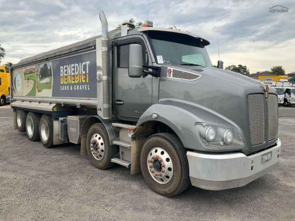 2021 Kenworth T410 image