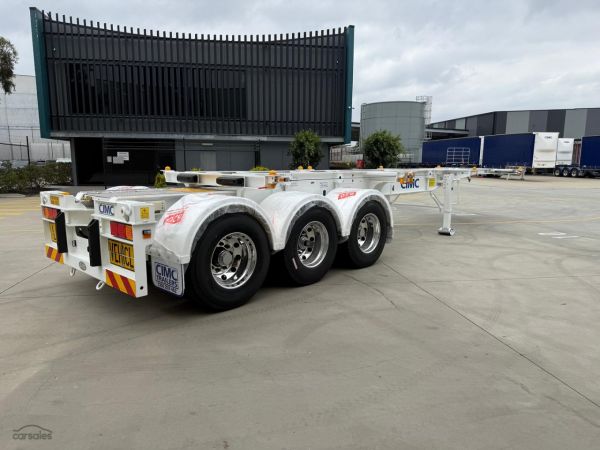 2026 CIMC Retractable Skeletal Trailer image