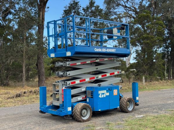 2013 Genie GS-4069 RT Scissor Lift image