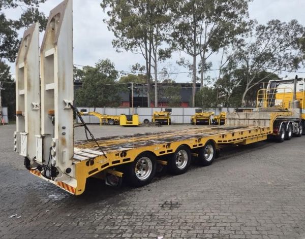 2016 TUFF 45FT Drop Deck Widener image