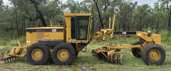2004 Caterpillar 12H VHP Plus image