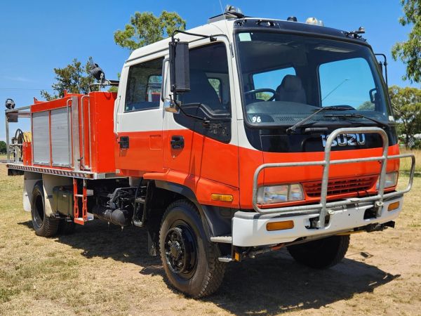 1997 ISUZU FSS550 Fire Truck image