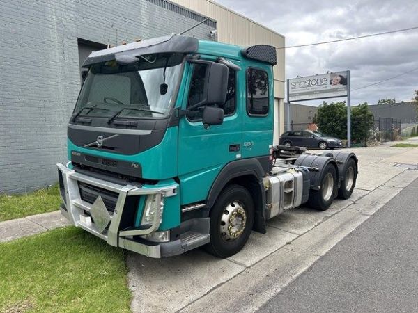 2019 VOLVO FM500 image