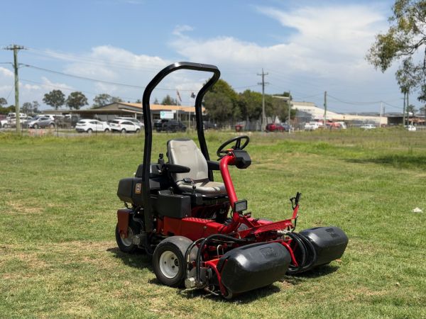 2018 Toro Greensmaster 3150 Golf Greens mower Q image