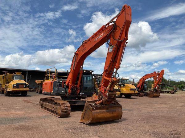 2017 Hitachi ZX290LC-5B image