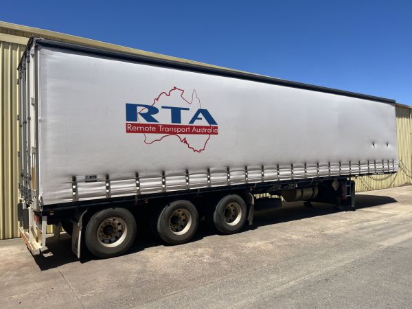 2015 Freighter Refrigerated Tautliner - 22 pallet image