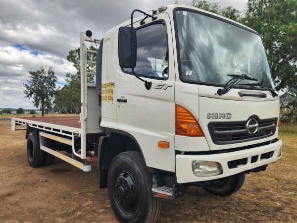 2004 HINO 500GT1322 Flatbed image